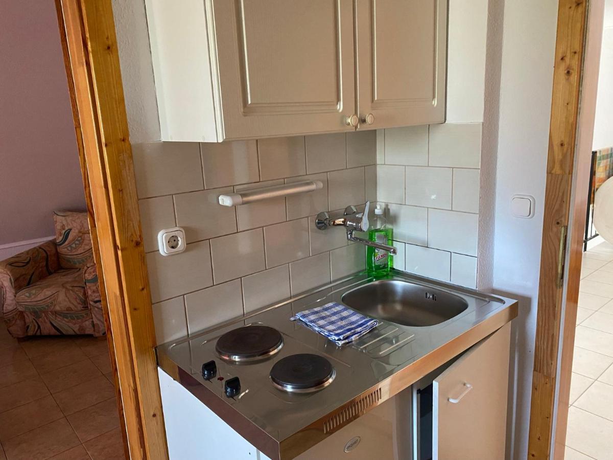 Abigel Apartmanhaz Balatonfured Exterior photo