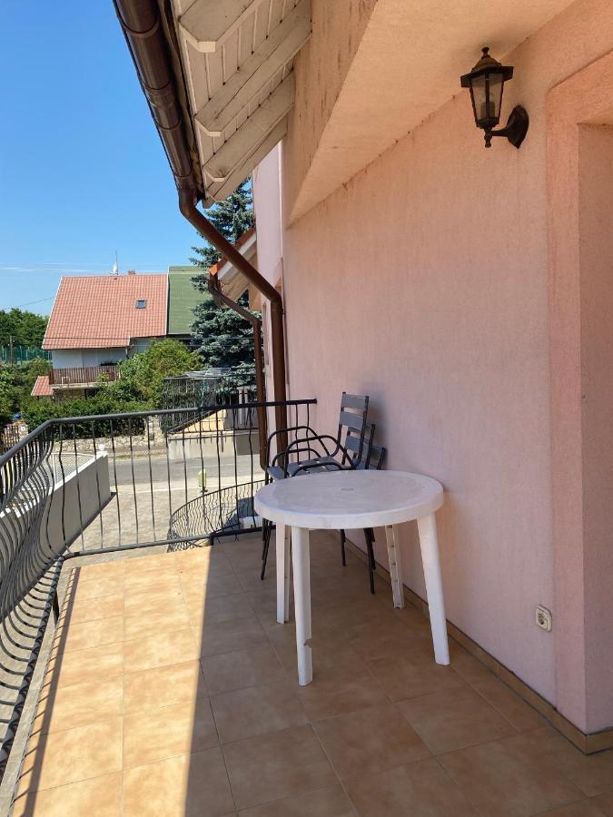 Abigel Apartmanhaz Balatonfured Exterior photo