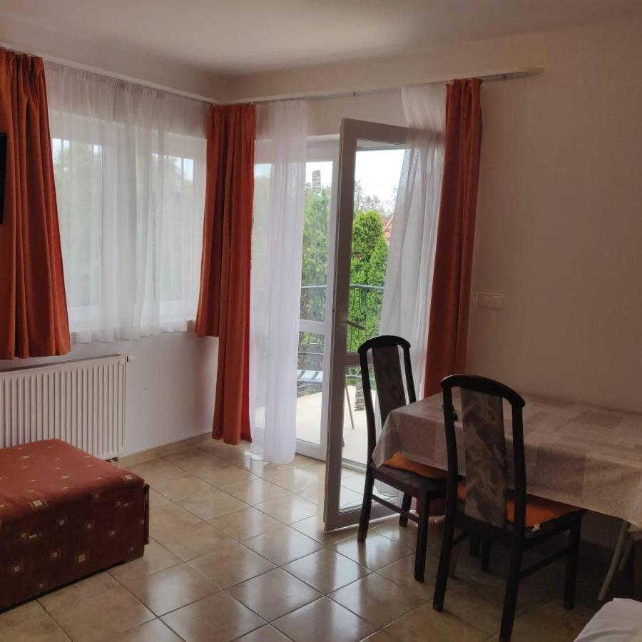 Abigel Apartmanhaz Balatonfured Exterior photo